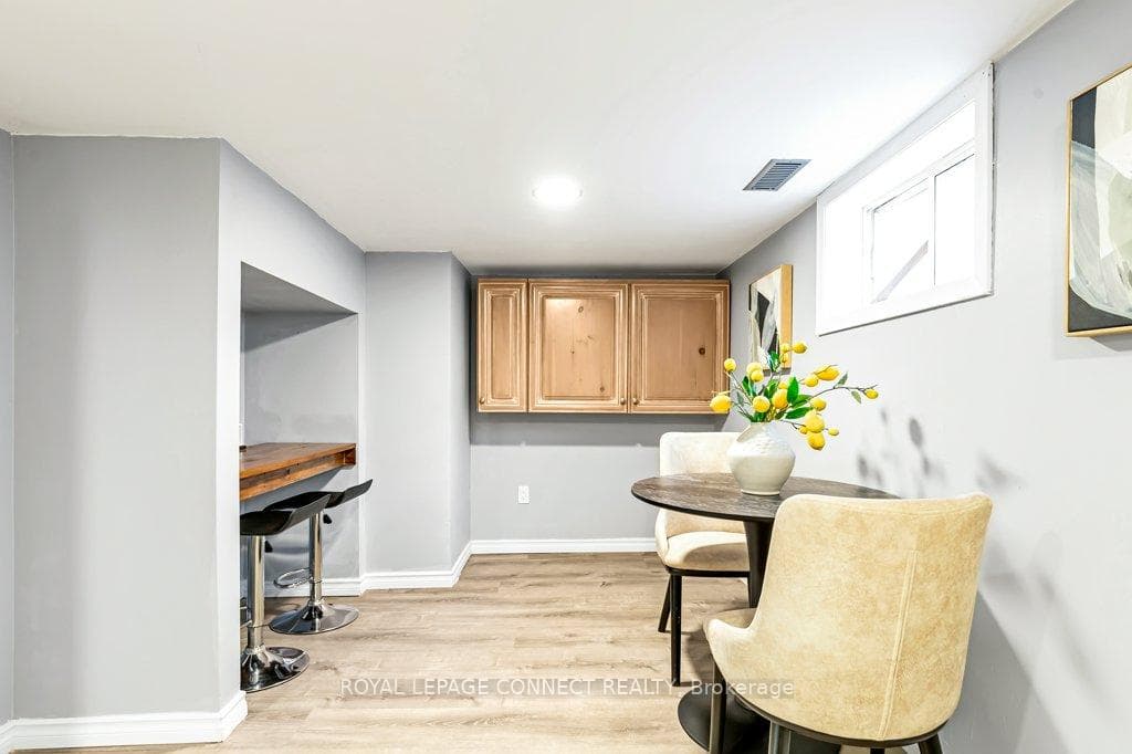 258 Nassau Street photo 27