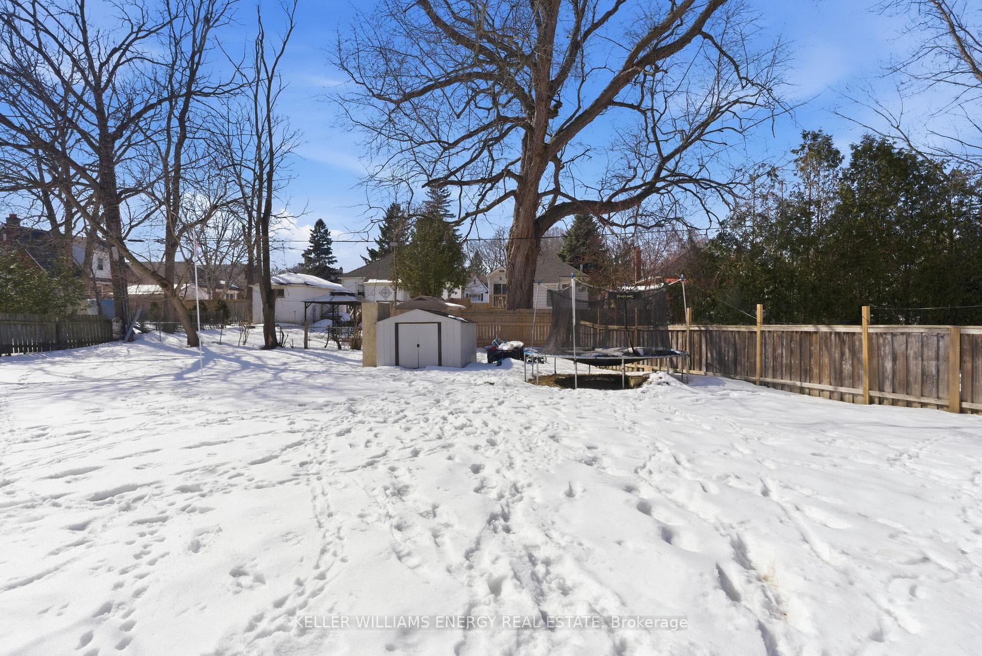 520 Minto Court photo 37