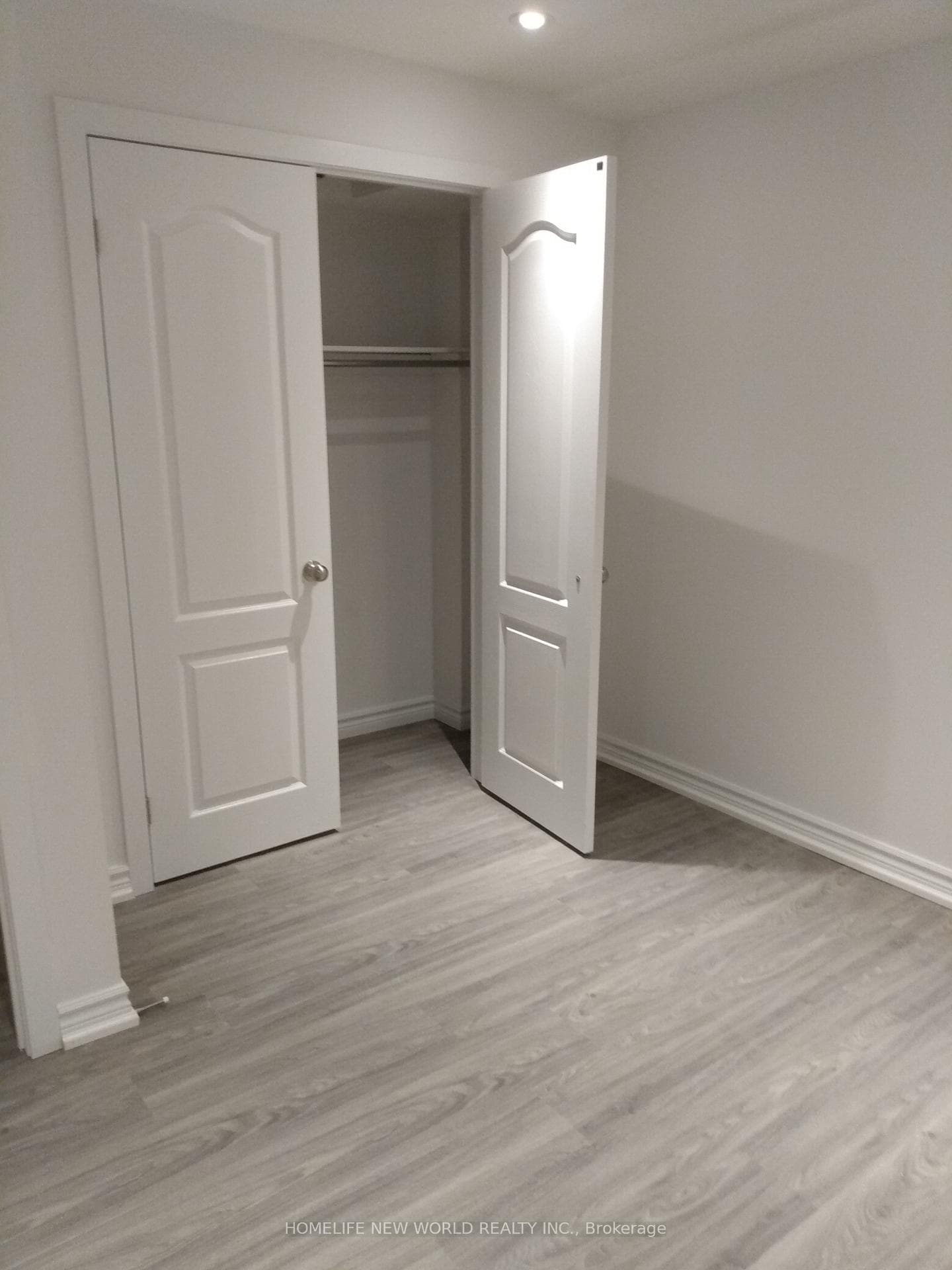 59 Wade Gate Unit Basement photo 11