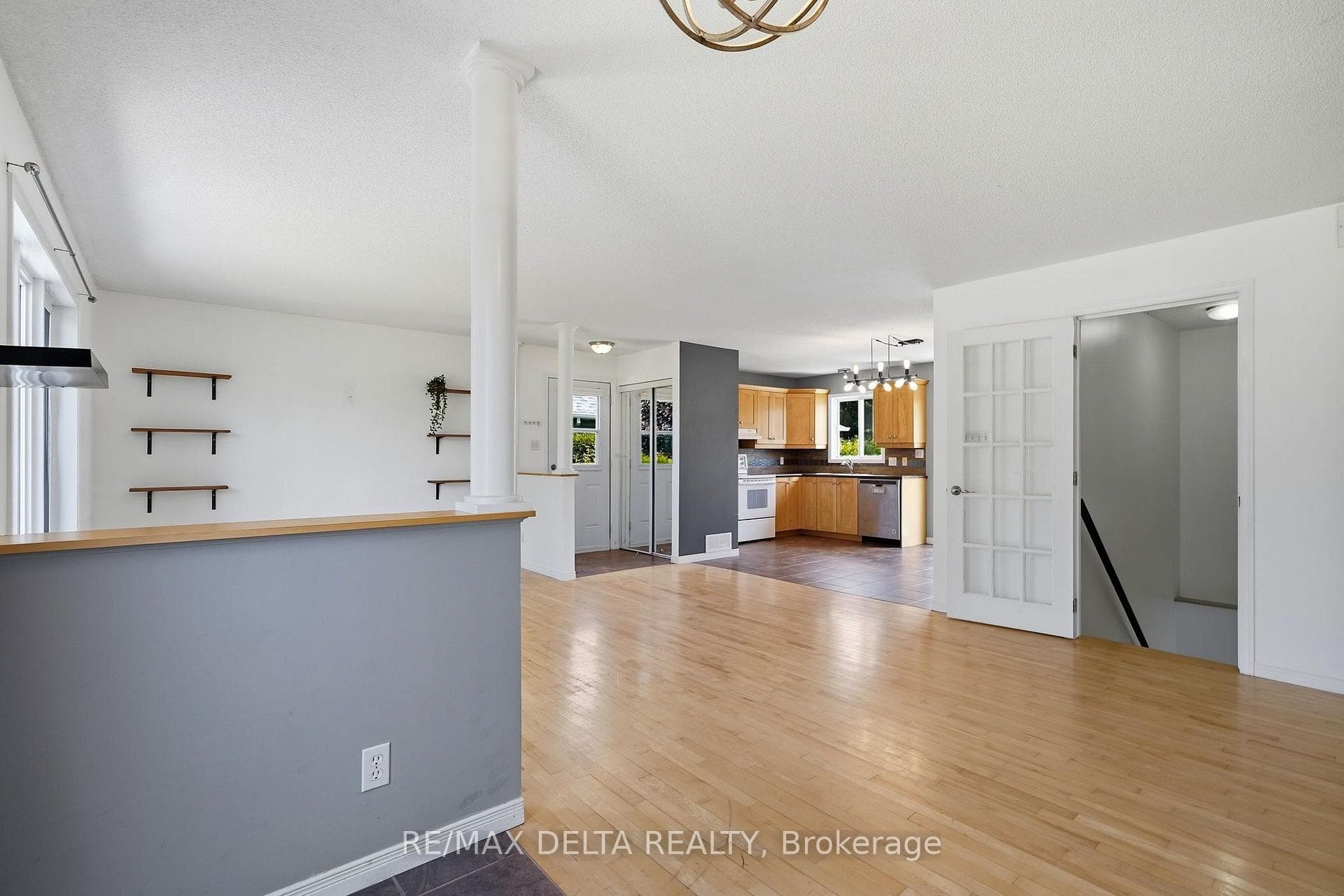 687 Ste-Marie Street photo 6