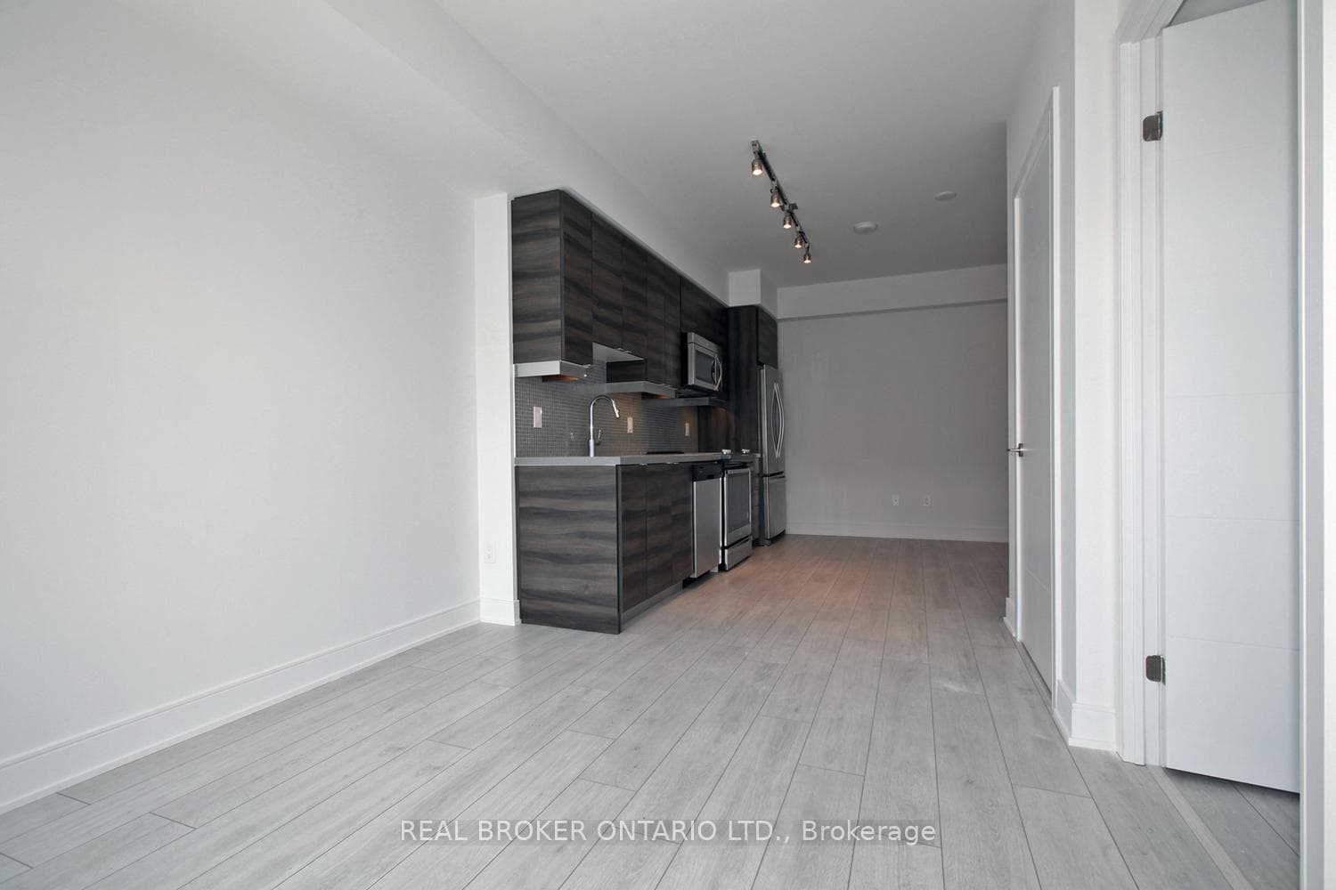 525 Adelaide Street Unit PH31 photo 4