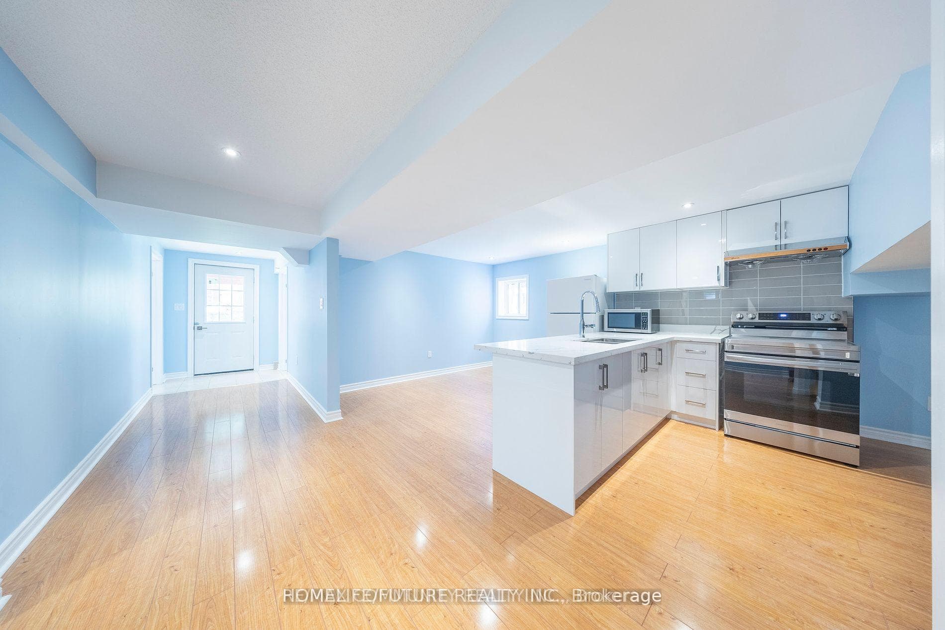 70 Lampman Drive photo 9