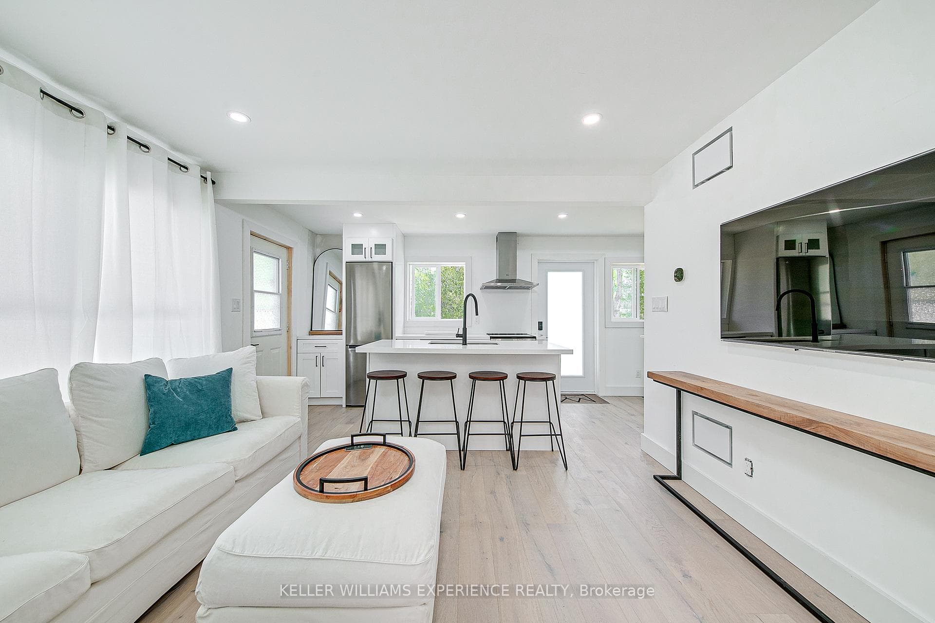 56 Homewood Avenue photo 10