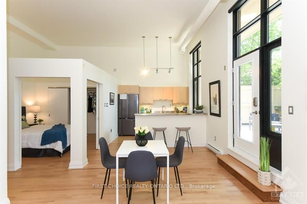 300 POWELL Avenue Unit 113 photo 18