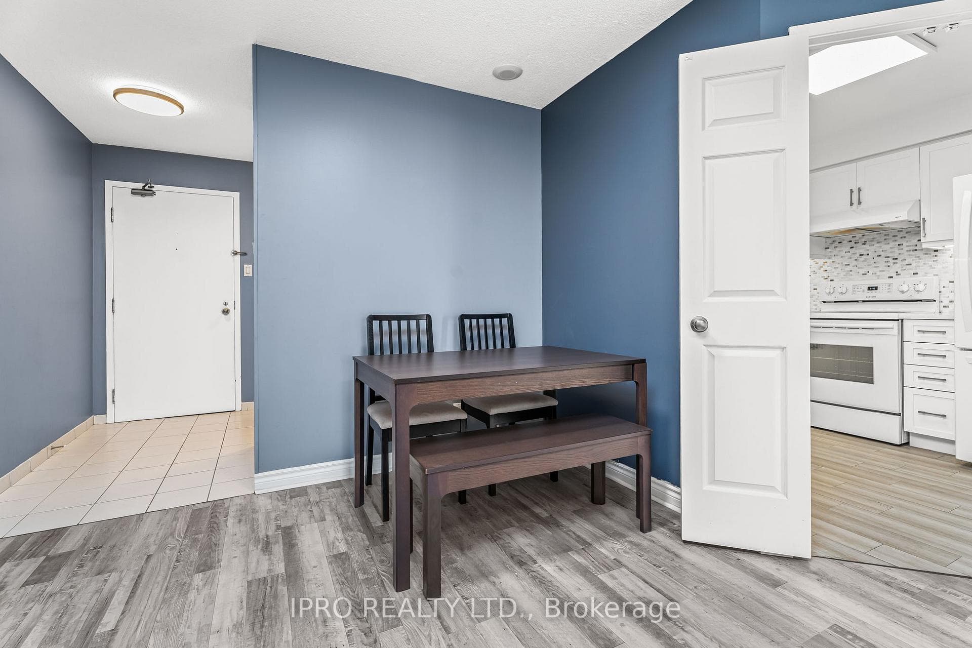 298 Jarvis Street Unit 1601 photo 23