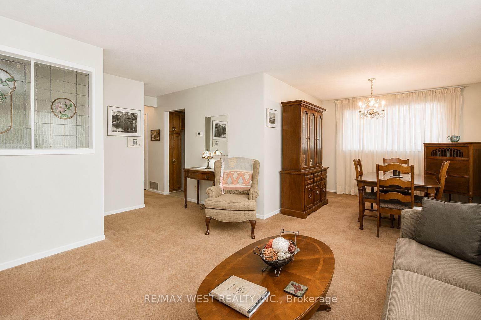 747 Birchwood Drive photo 16