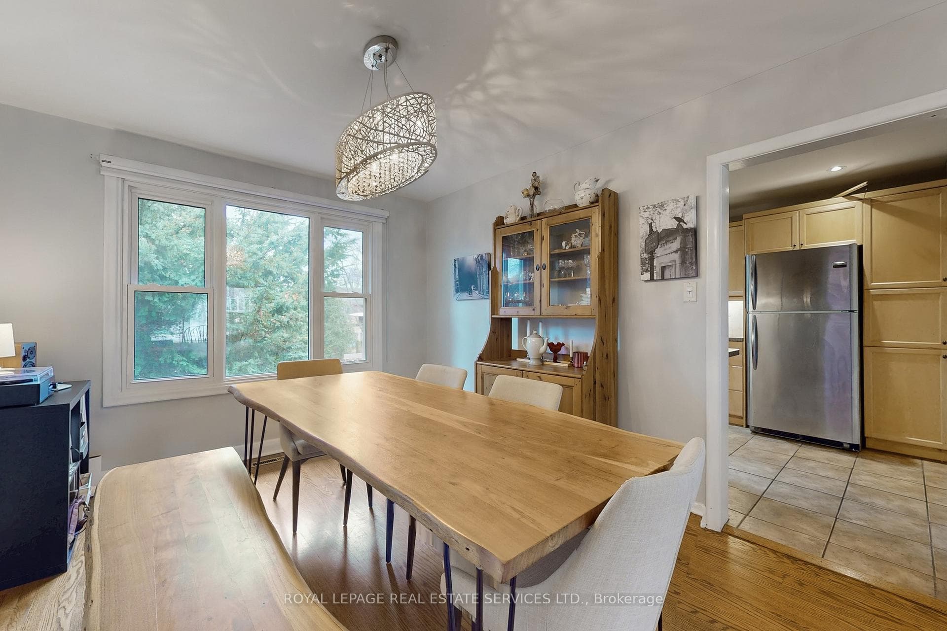 131 York Mills Road photo 4