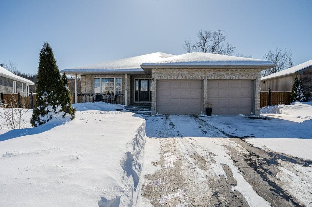 6 Cedar Creek Way photo 1