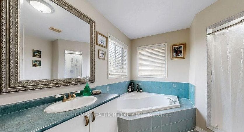 215 Drummond Drive photo 18