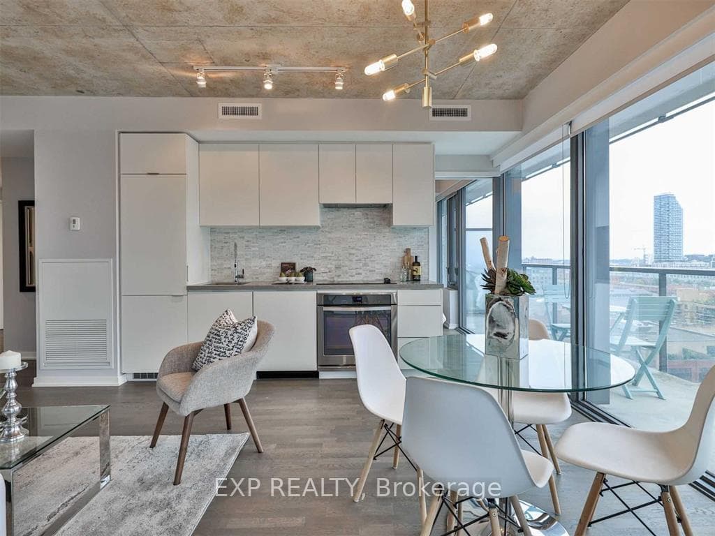 60 Colborne Street Unit 1306 photo 8