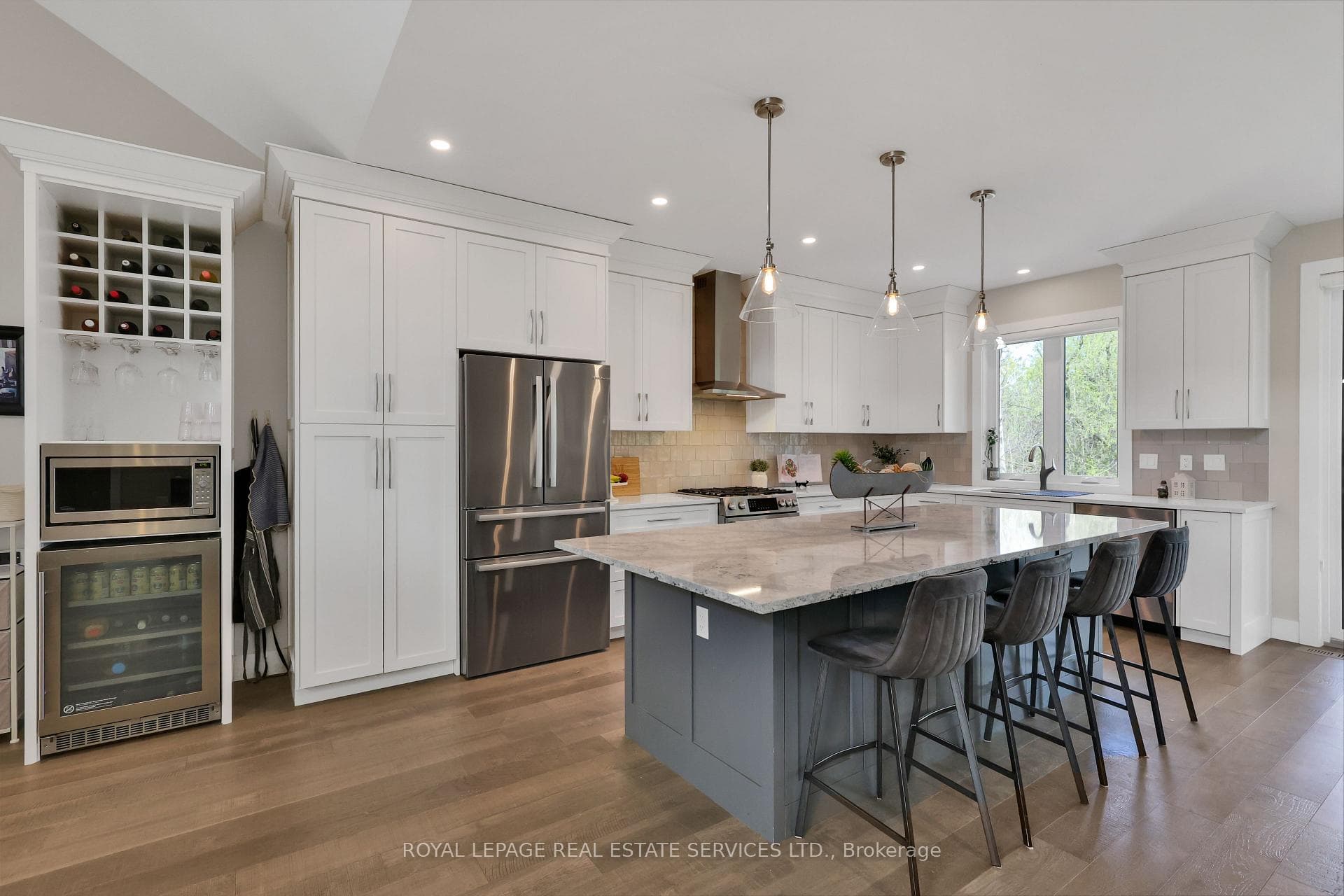 131 Glenlake Boulevard photo 11