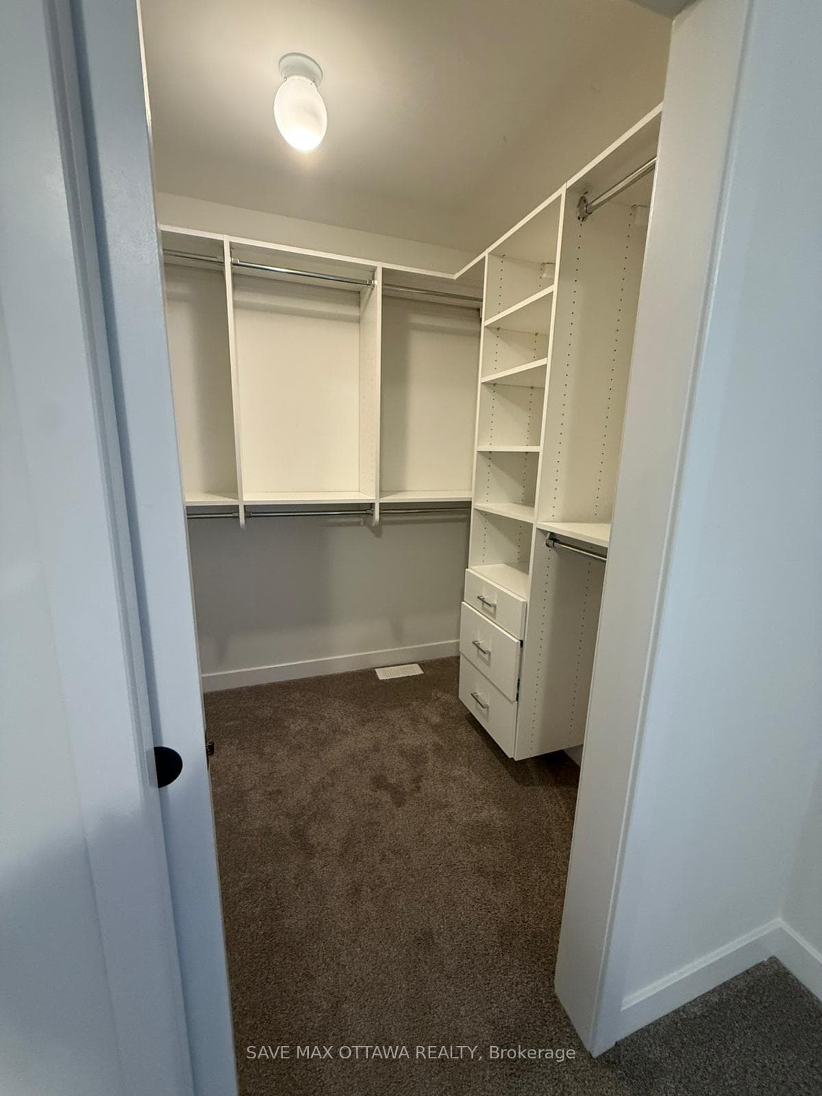 92 Longworth Avenue photo 24