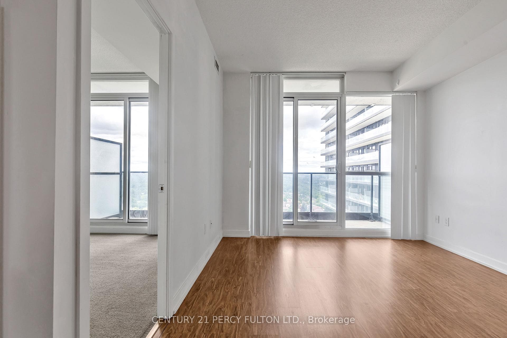 29 Singer Court Unit 2508 photo 14