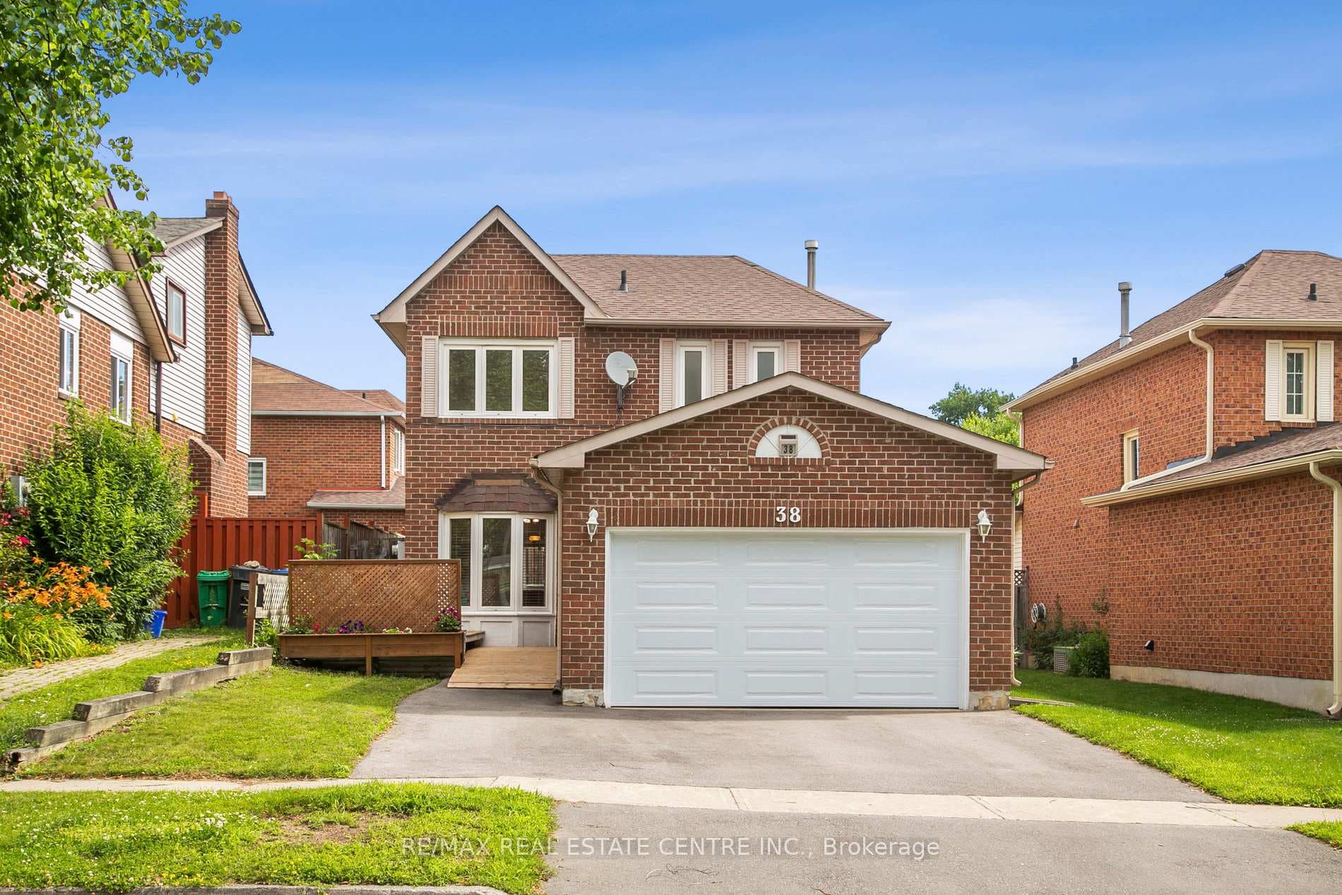 38 Mount Pleasant Drive photo 1