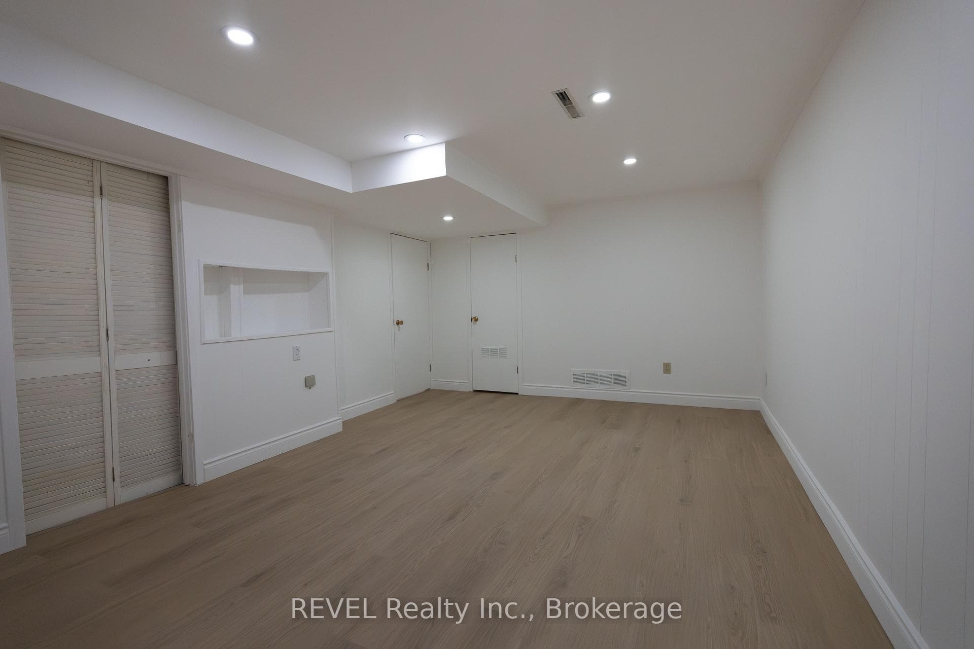 19 Woodington Crescent photo 25