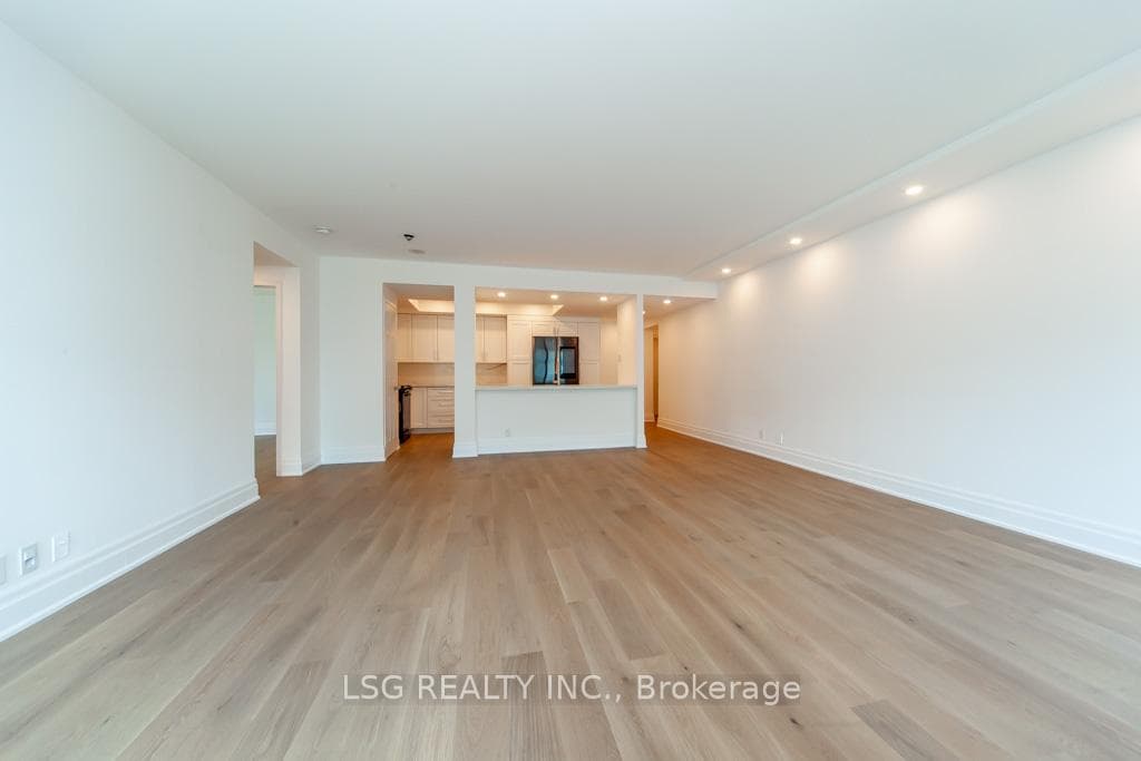 99 Harbour Square Unit 812 photo 15