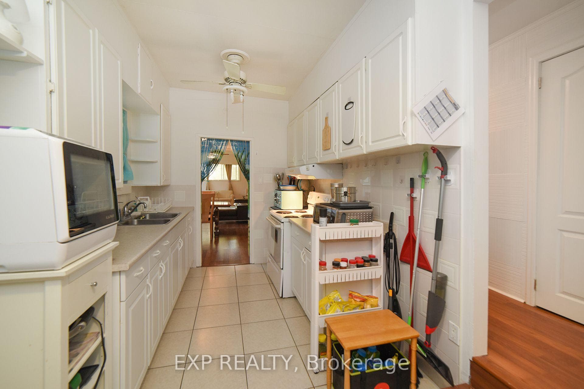 Kitchen 3
