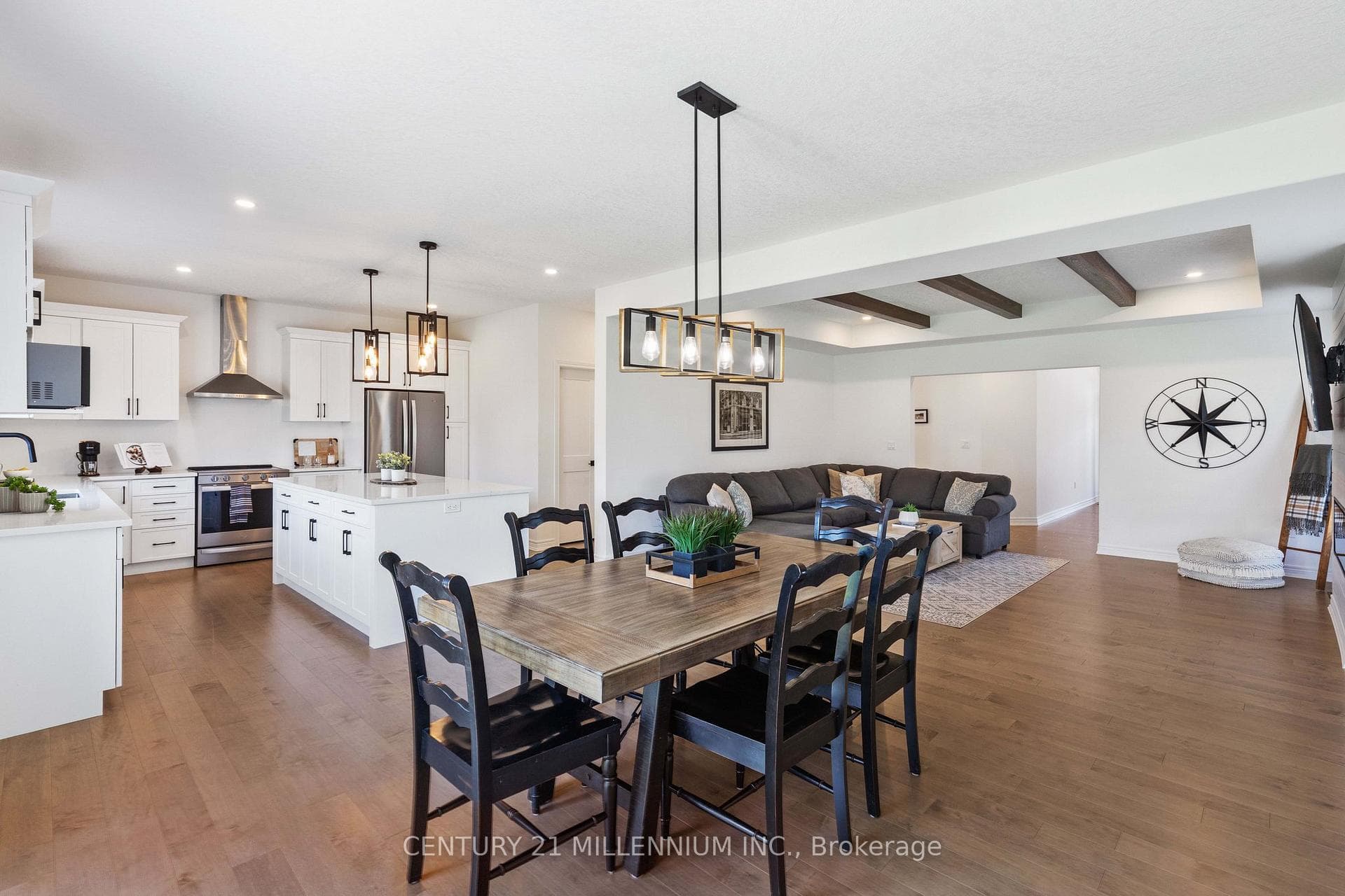 135 Plewes Drive photo 12