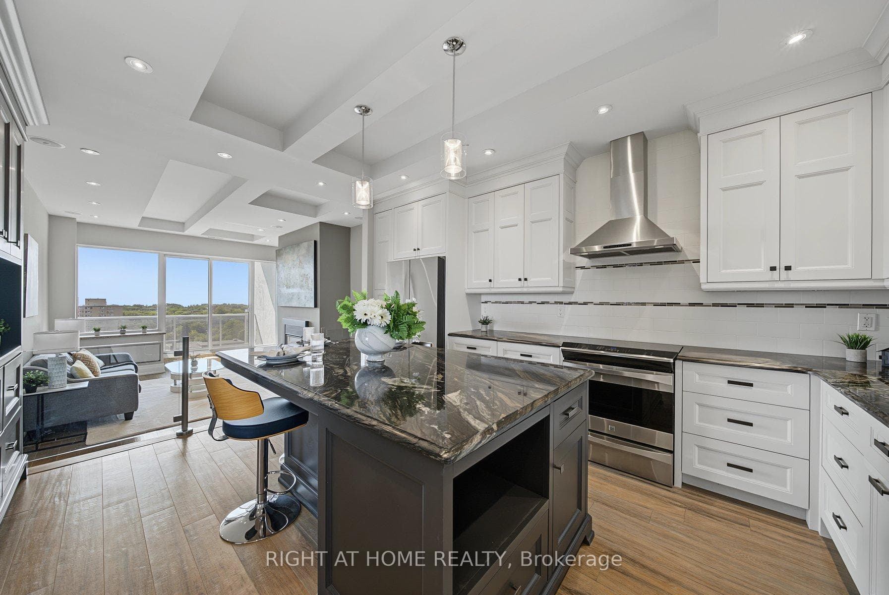20 Speers Road Unit 1206 photo 1