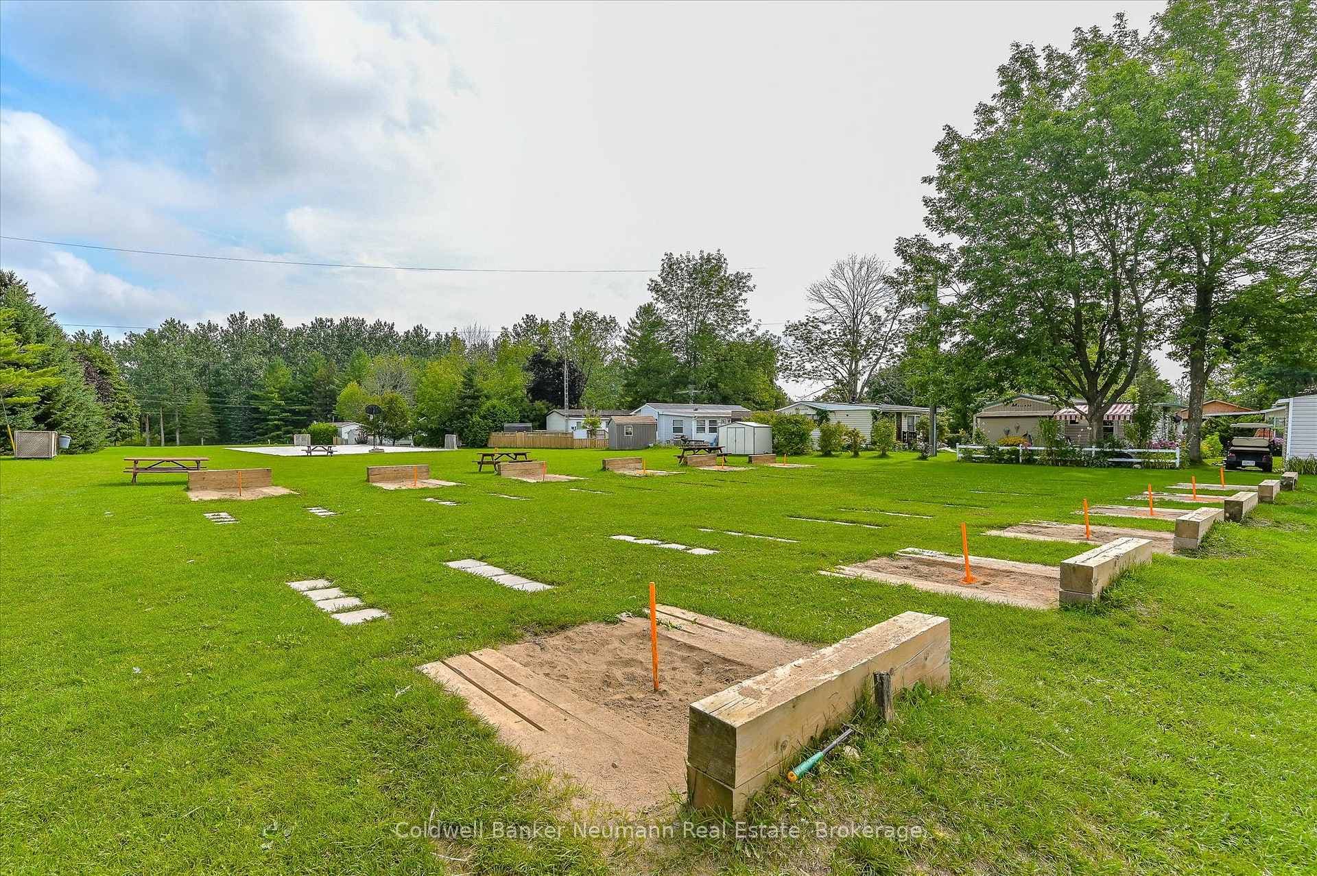 407 Teak Trail photo 35