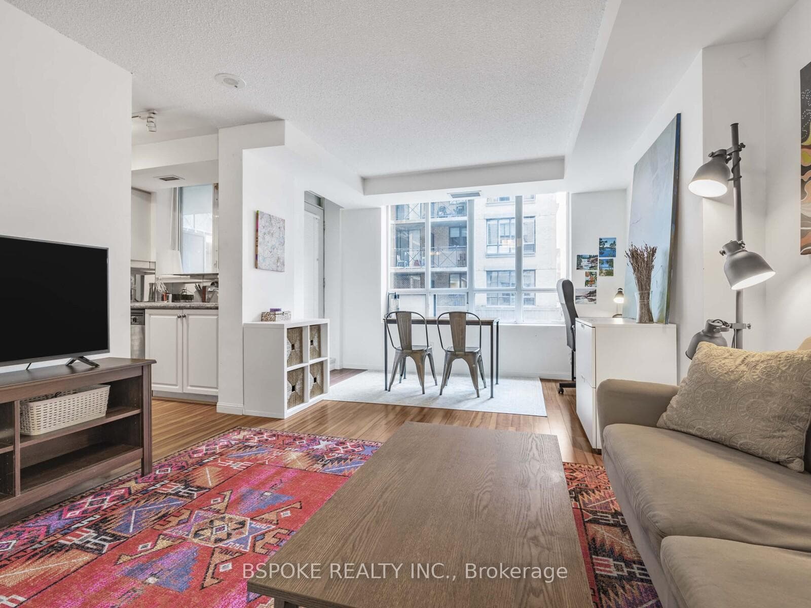 140 Simcoe Street Unit 304 photo 5