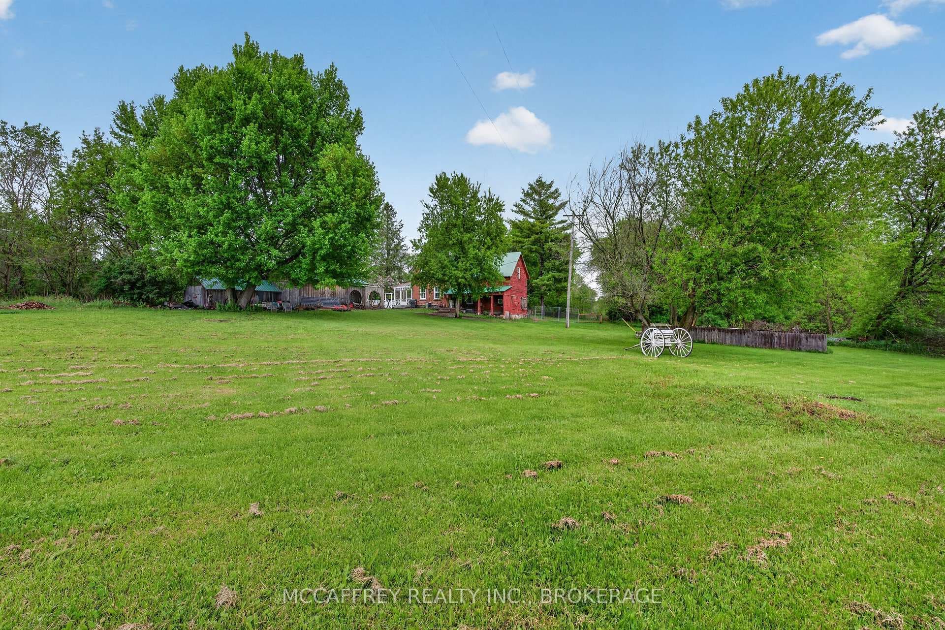 1817 Glen Smail Road photo 46