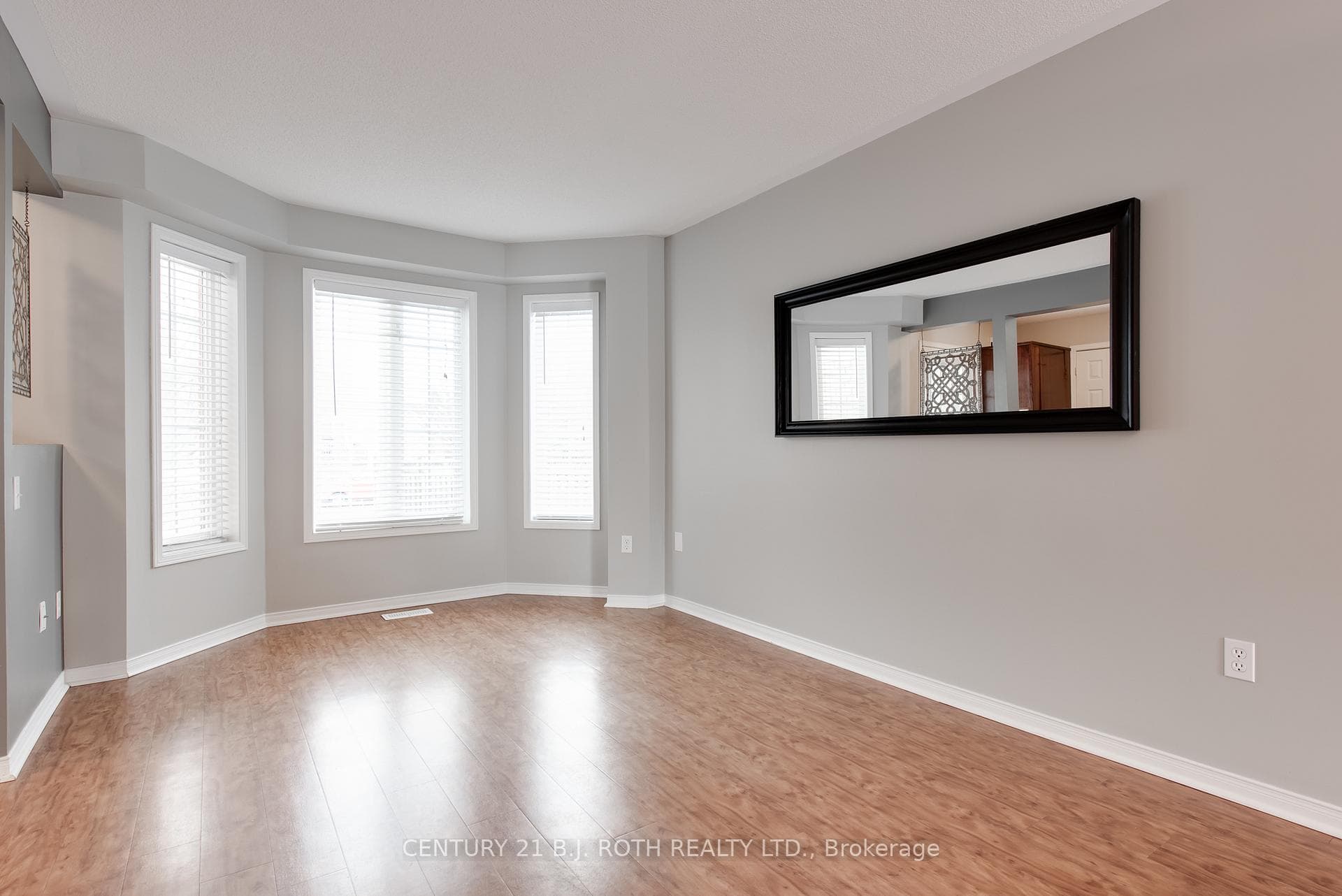 7 Drake Drive photo 12