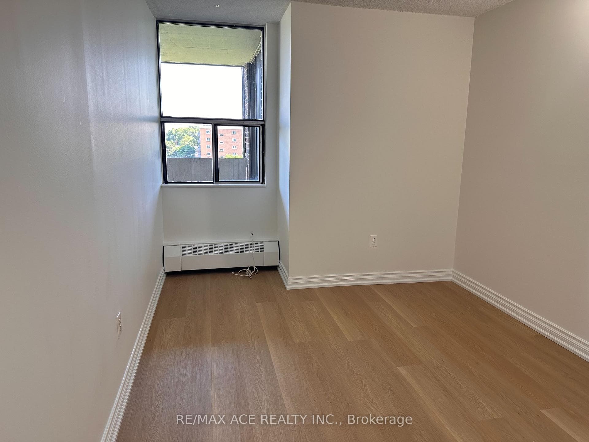25 Sunrise Avenue Unit 506 photo 15