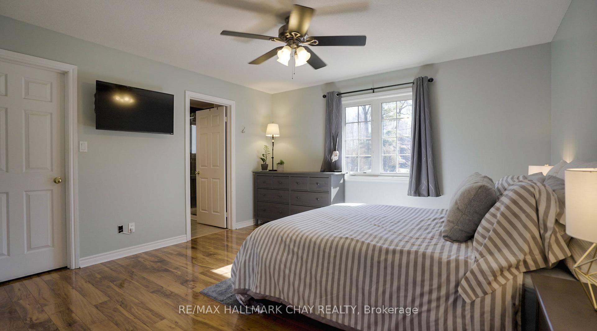44 Meadows Avenue photo 21
