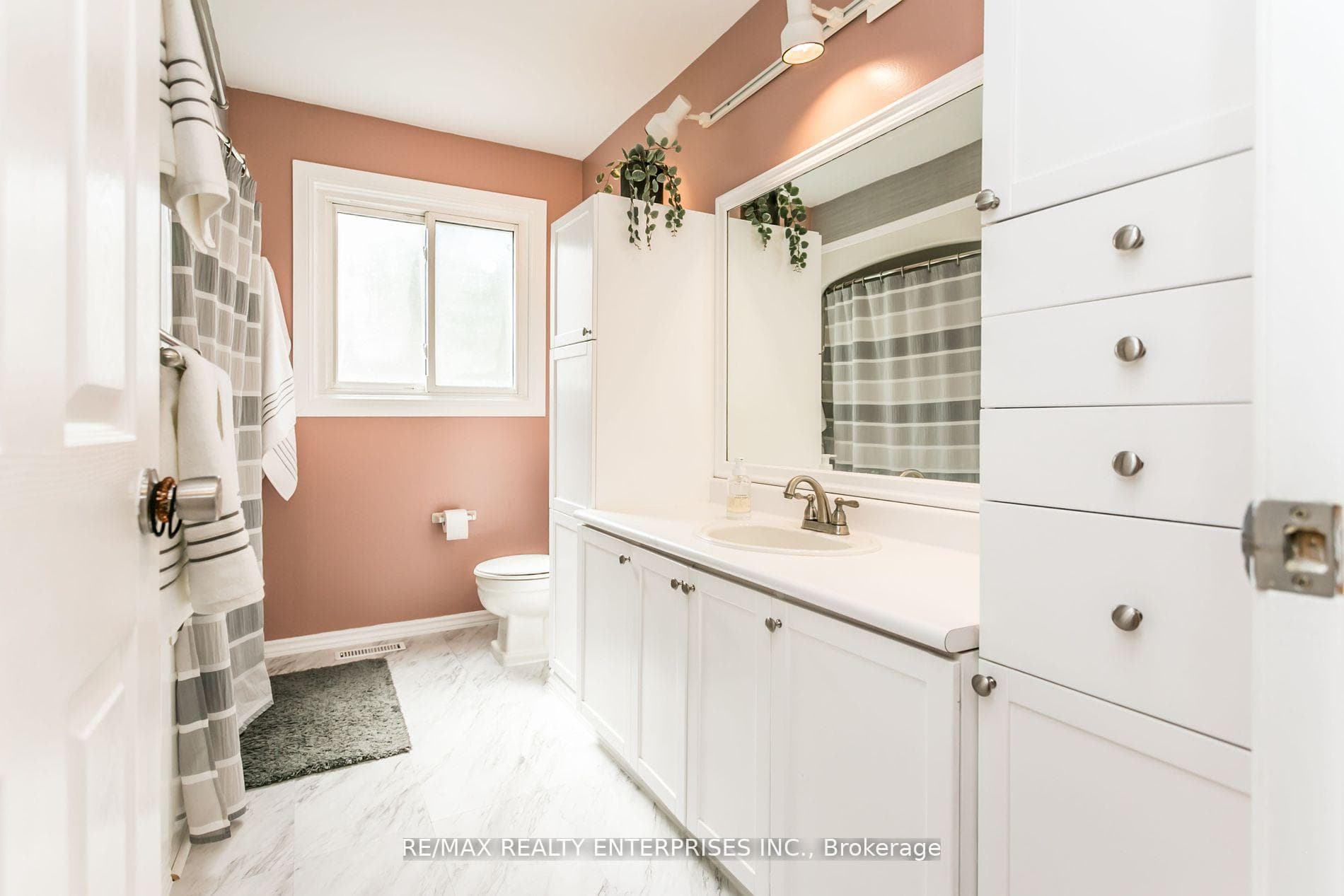 6969 Pamplona Mews photo 26
