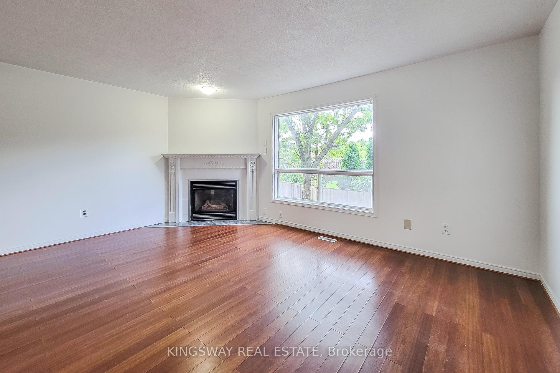 384 Limeridge Road Unit 10 photo 17