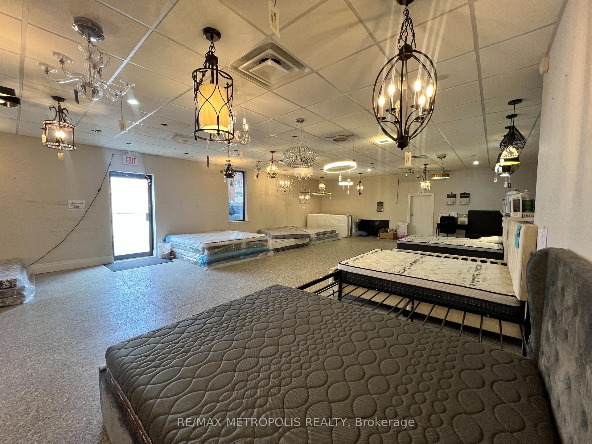 551 York Street Unit Showroom photo 2