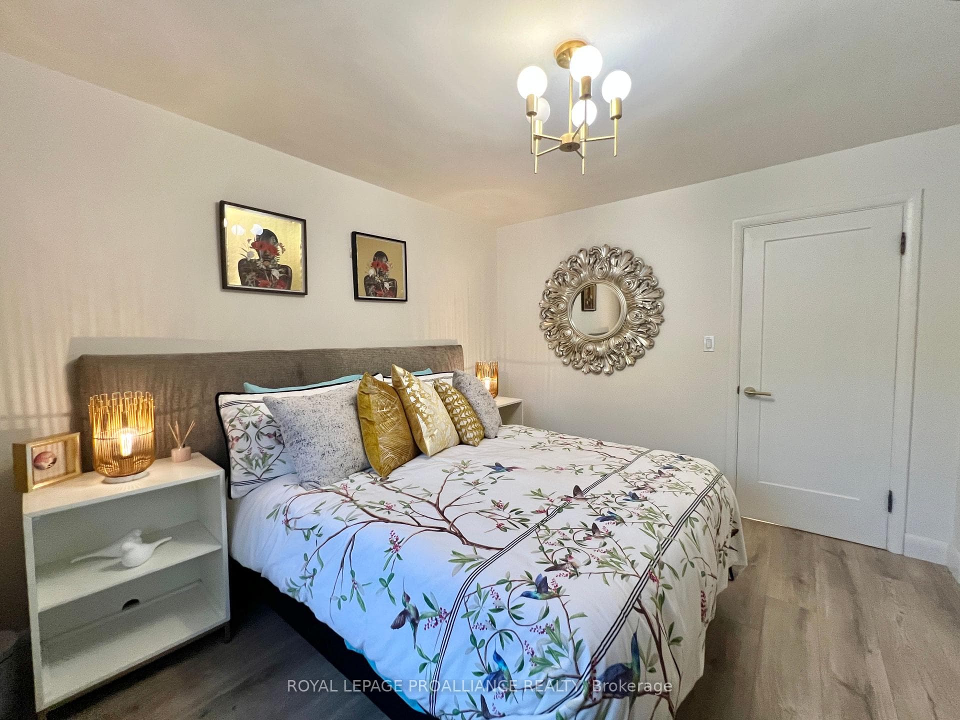 178 Burnham Street photo 14