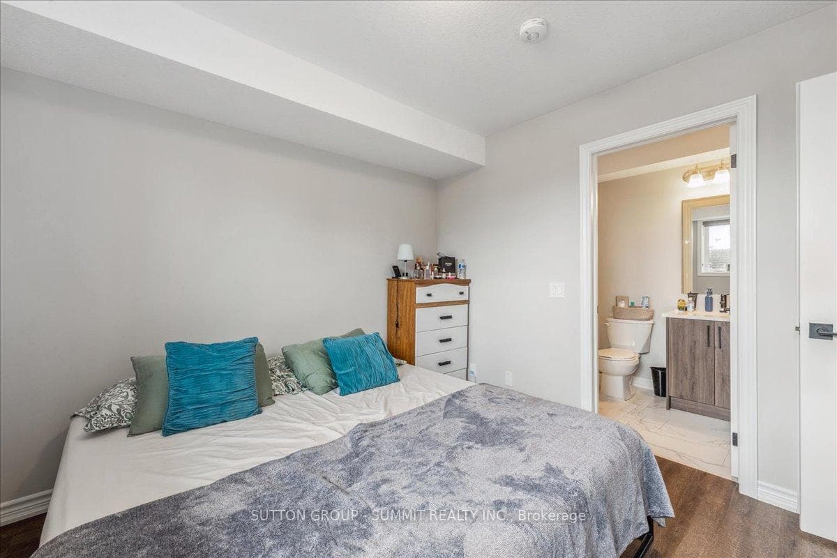 235 Chapel Hill Drive Unit 9 photo 13