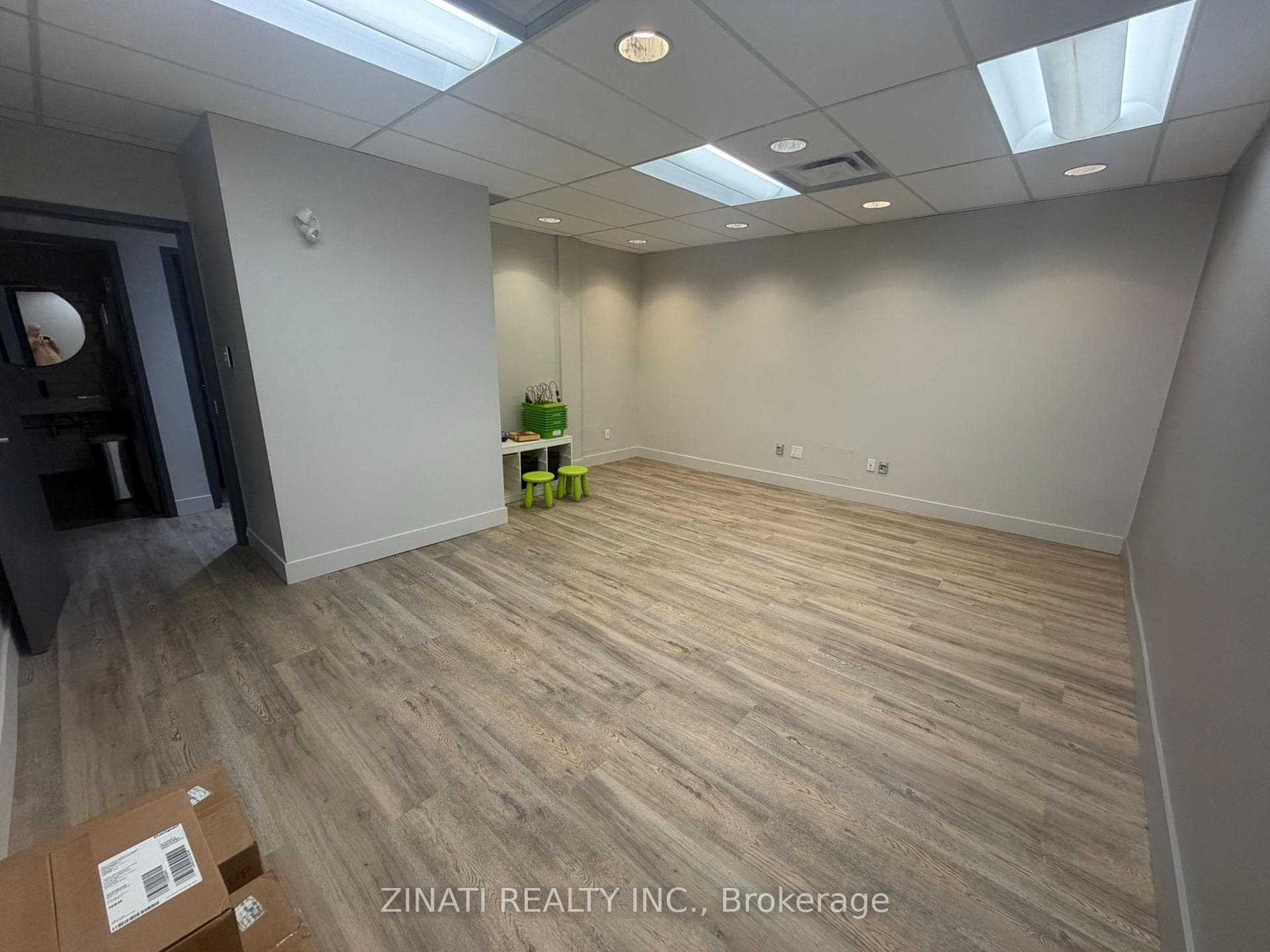 175 Holland Avenue Unit 2nd Floor photo 12