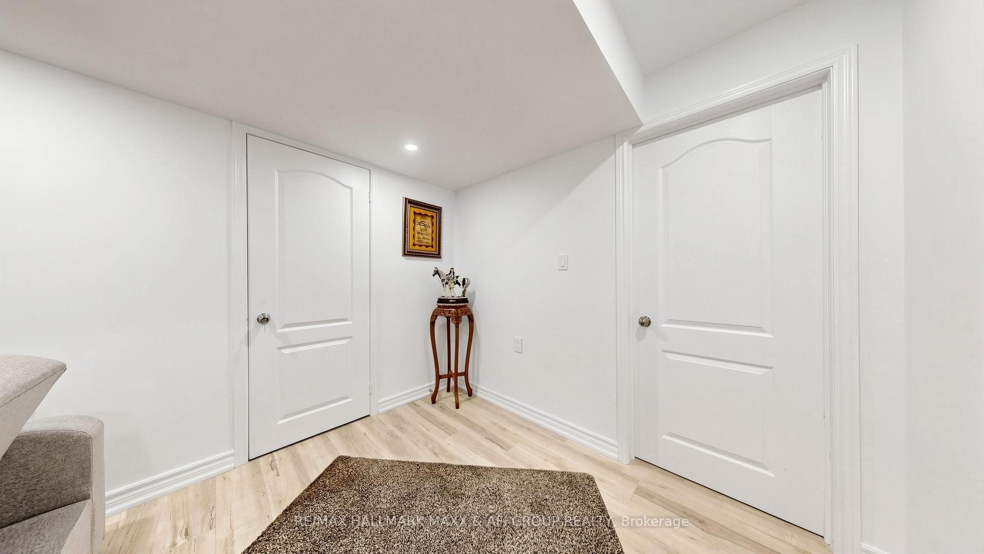 1 Vandervoort Drive photo 35
