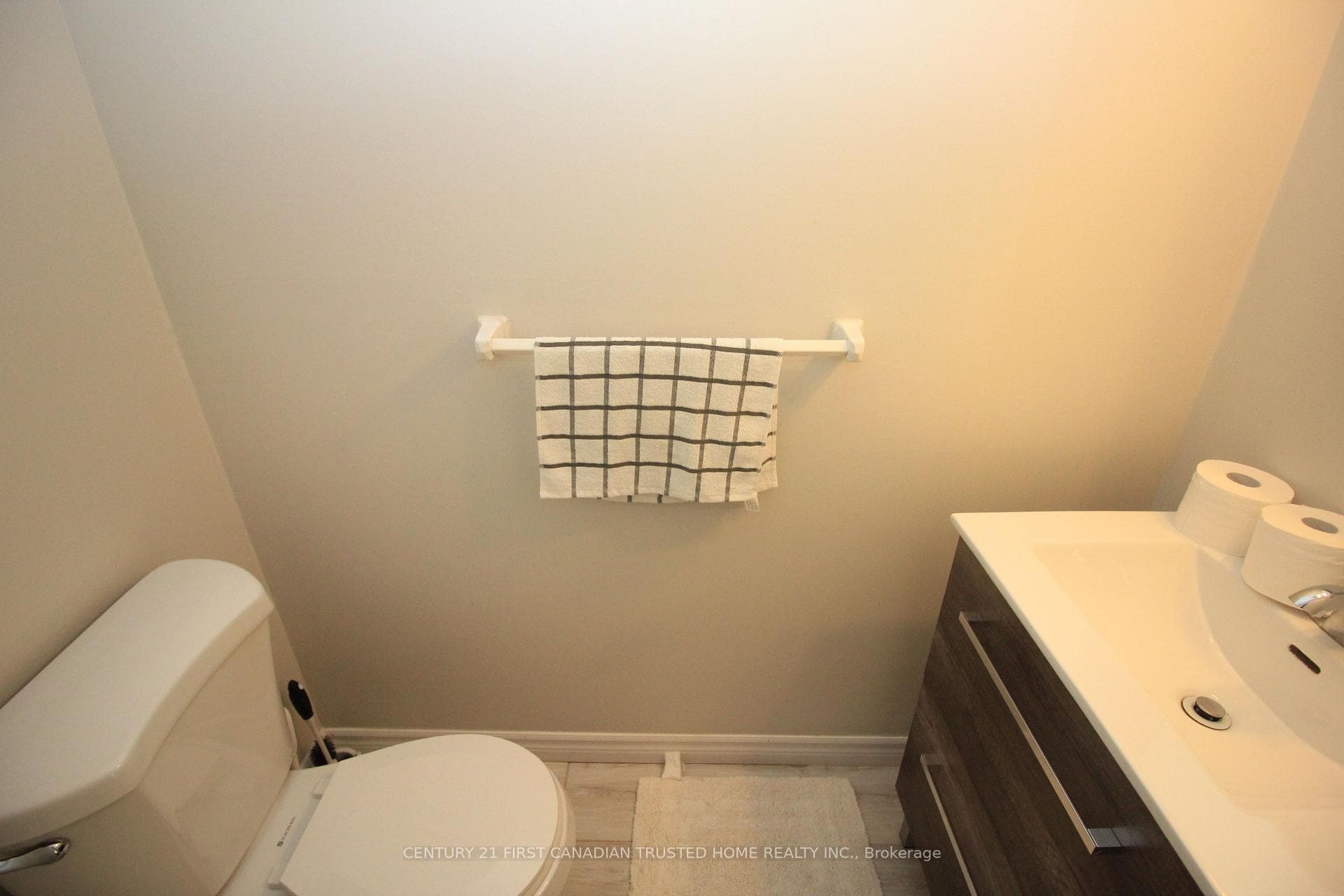 70 Fiddlers Green Road Unit 94 photo 10