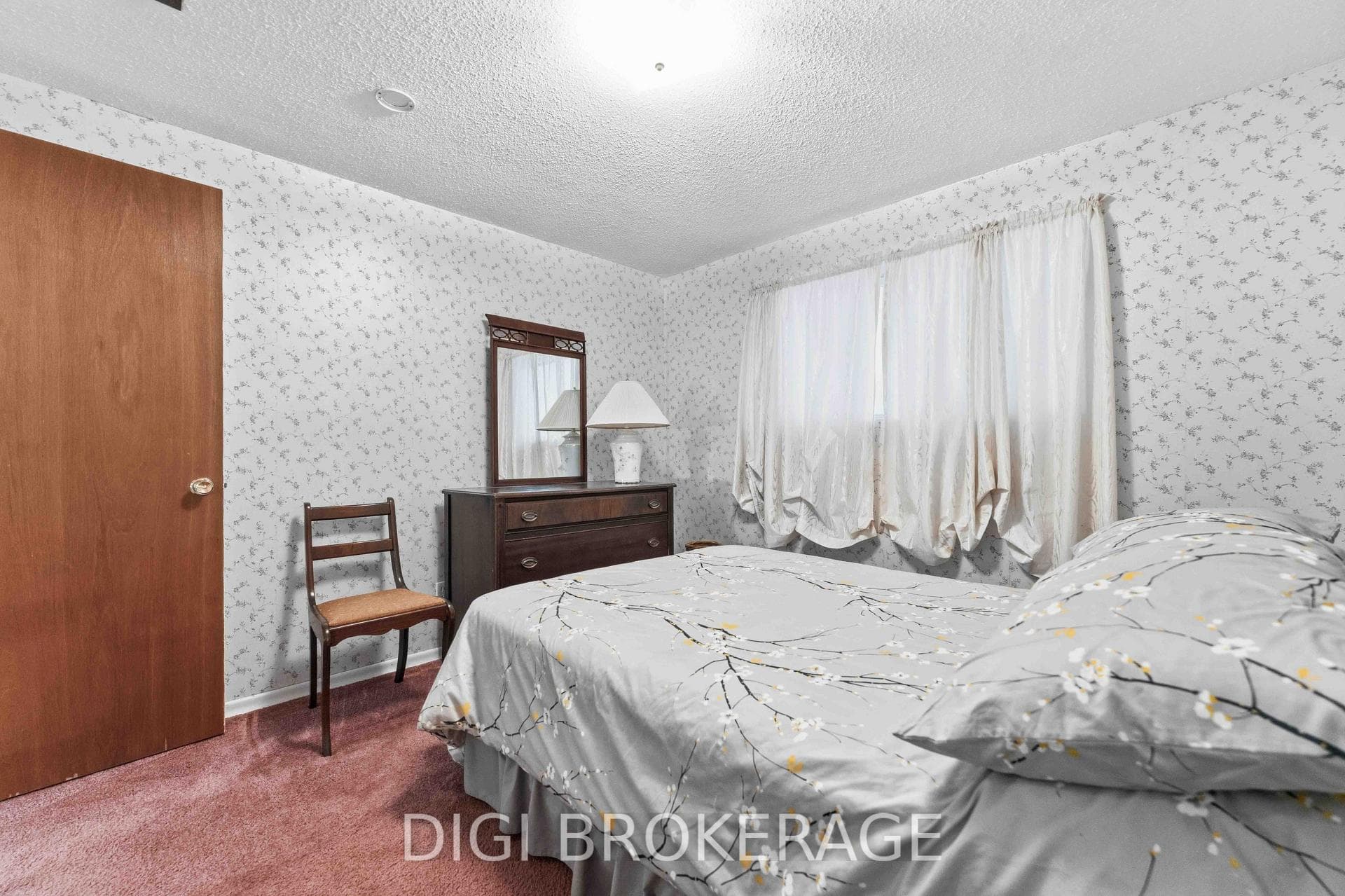 737 Southmore Drive photo 29