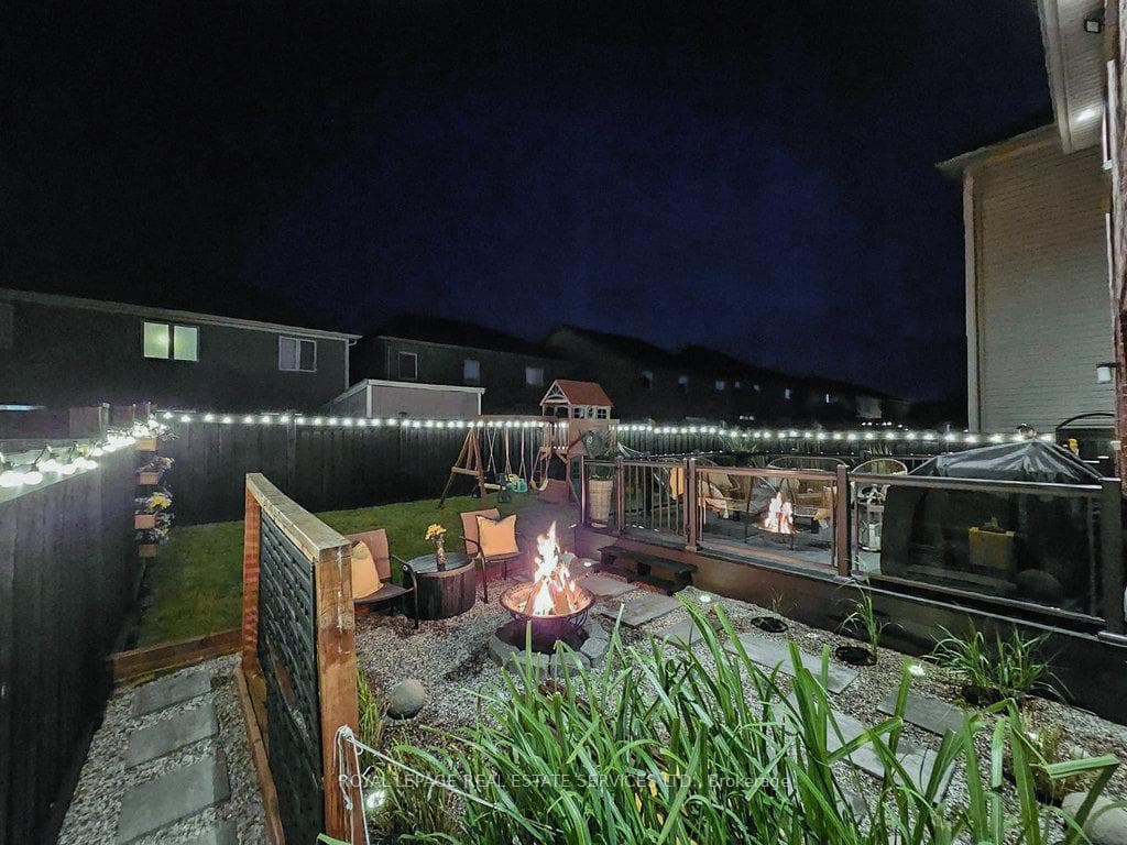 15 Mcallistar Drive photo 43
