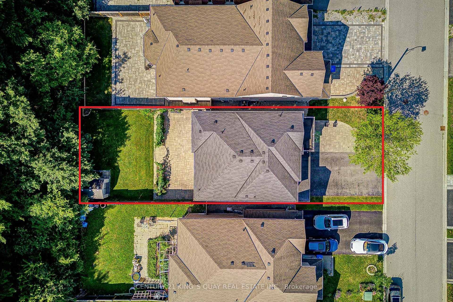 1177 Stuffles Crescent photo 12