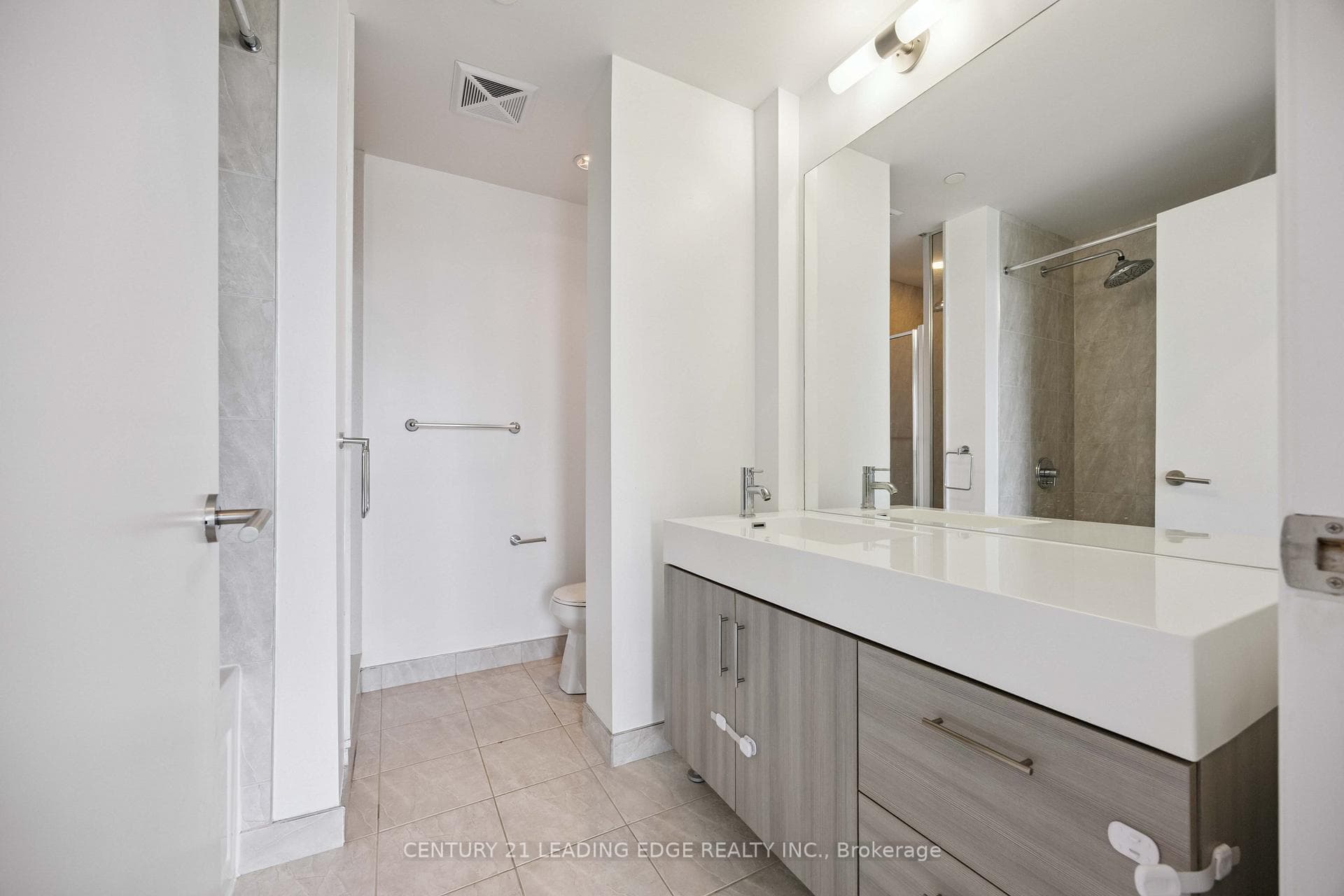 160 Vanderhoof Avenue Unit 1515 photo 22