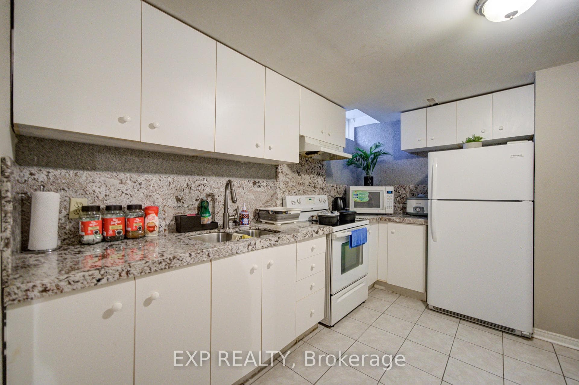 59 Yorkland Street photo 38
