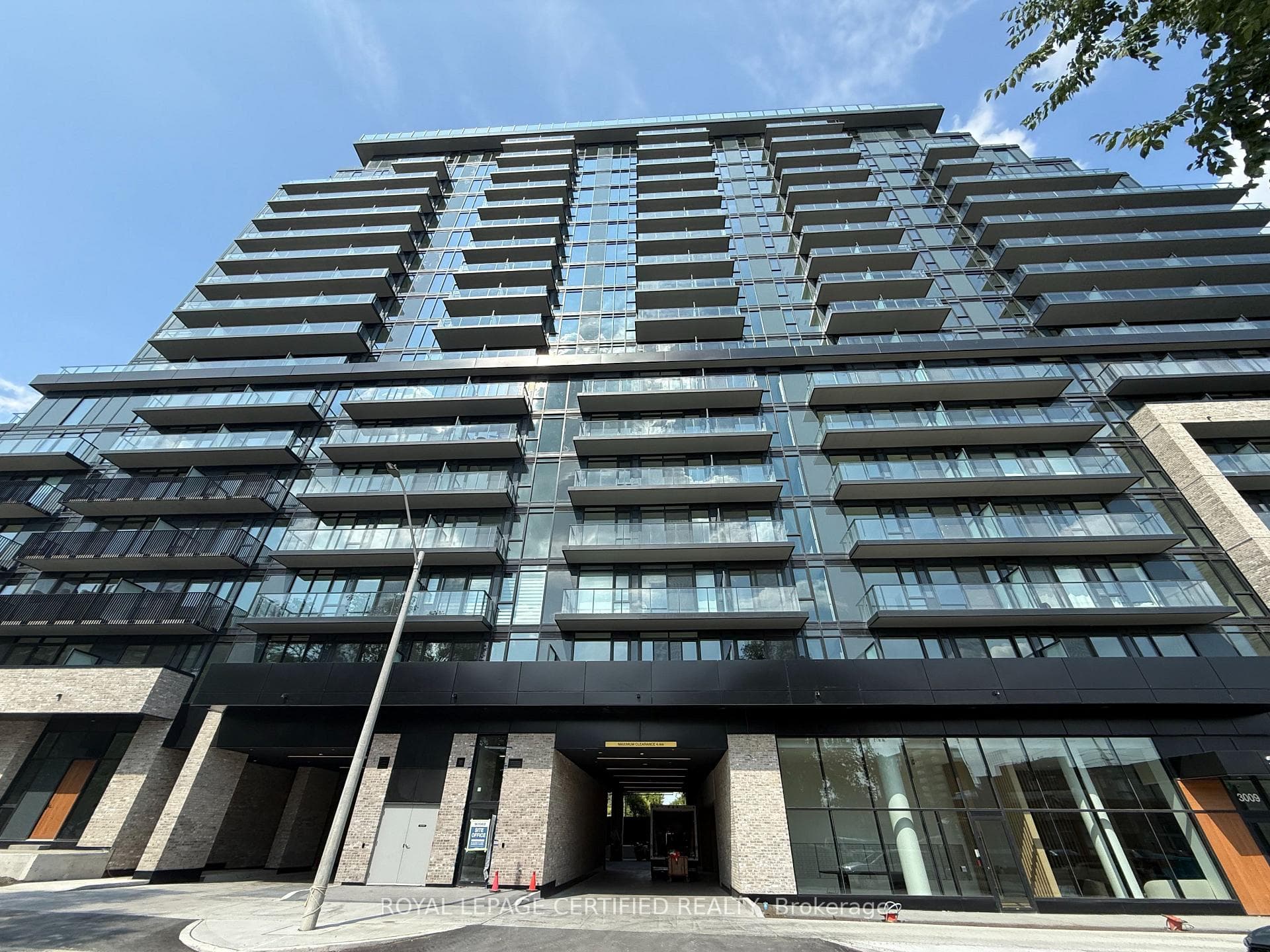 3009 Novar Road Unit 620 photo 1