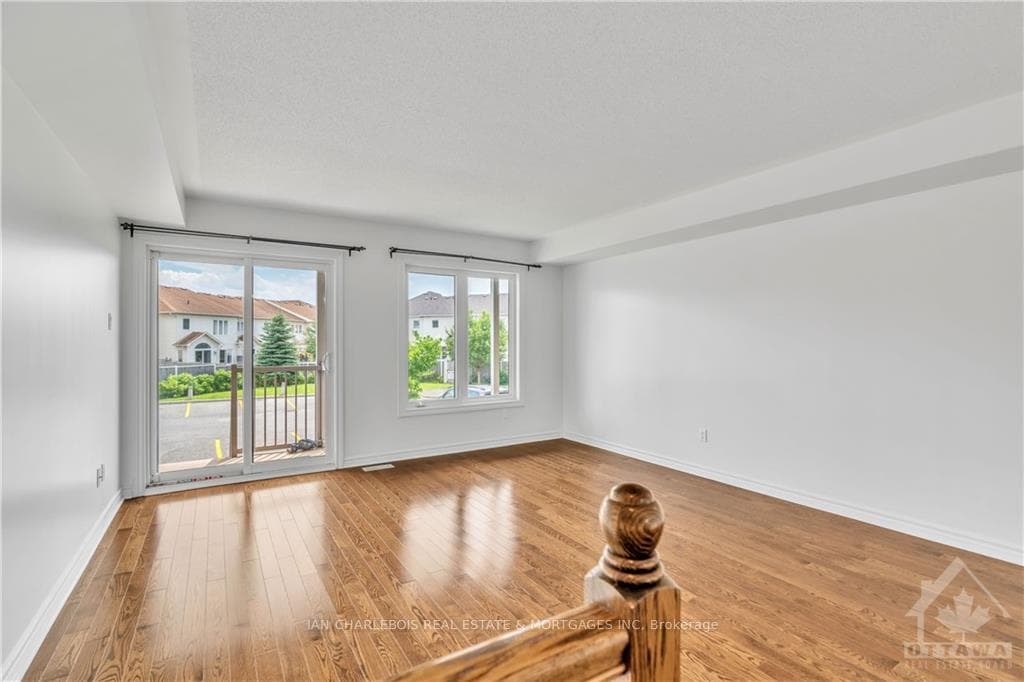 2382 ESPRIT Drive photo 11