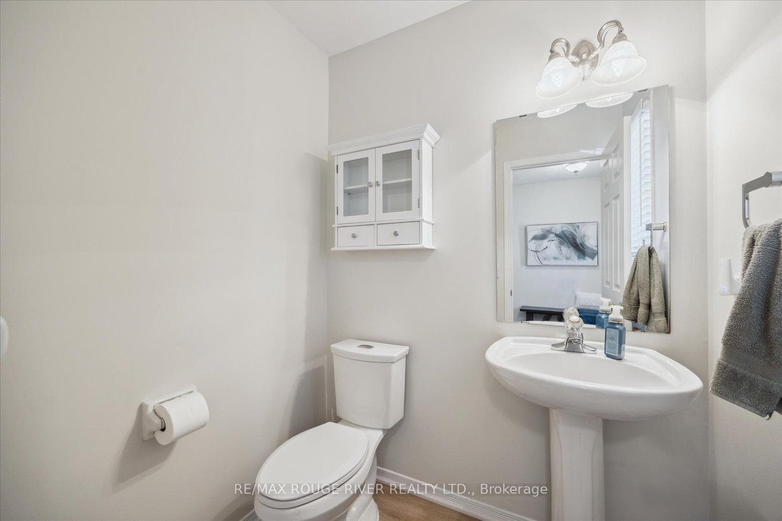 1727 Radcliffe Drive photo 17