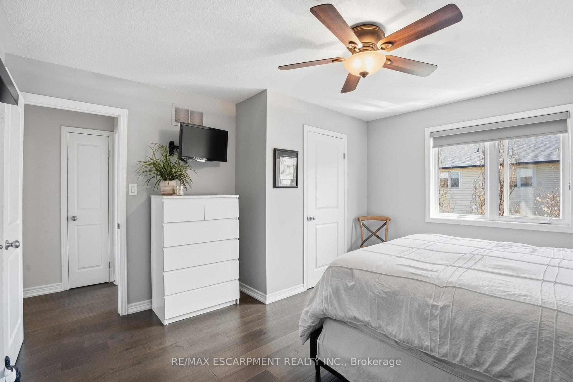 441 STONEHENGE Drive Unit 40 photo 23