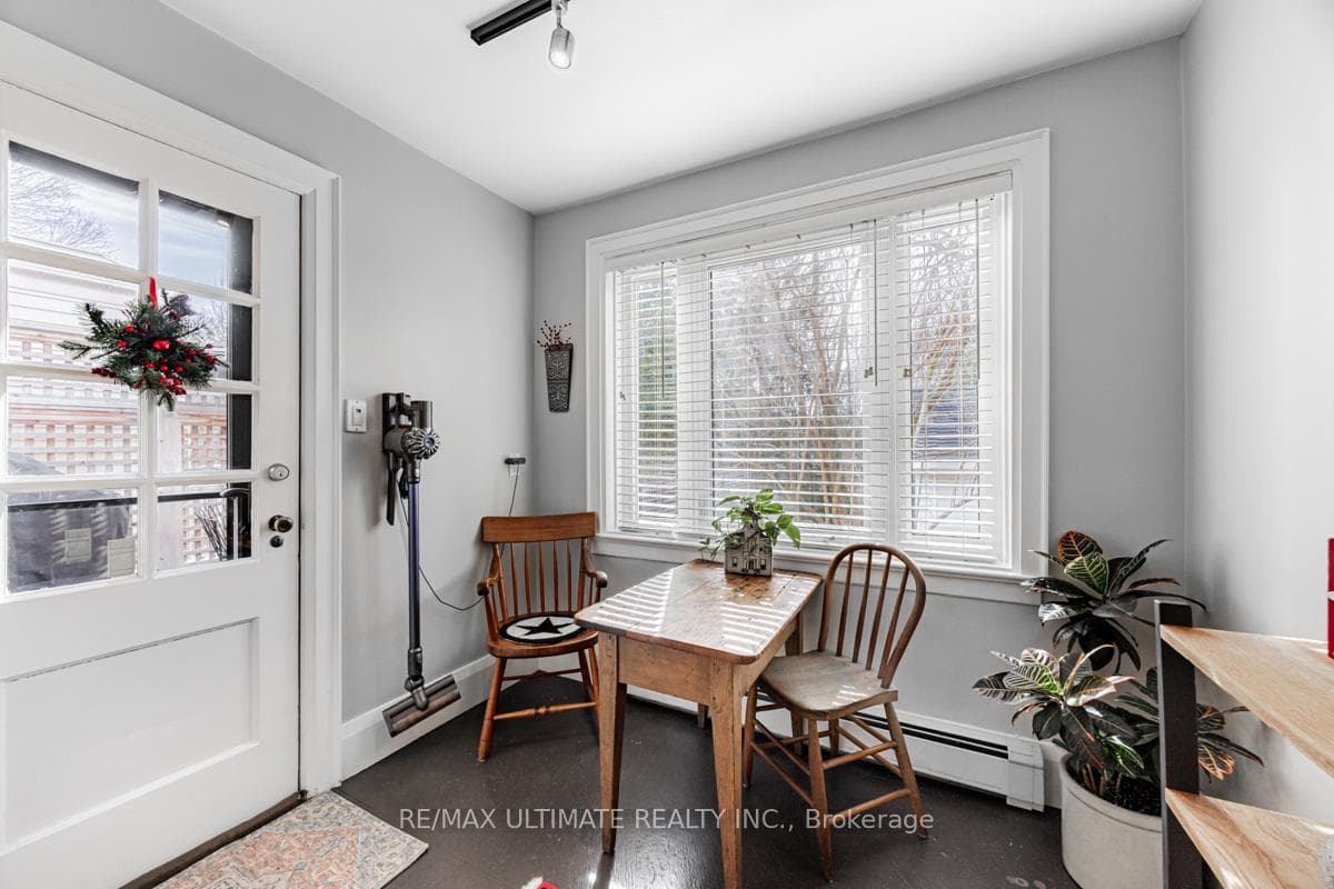 364 Rosewell Avenue photo 19