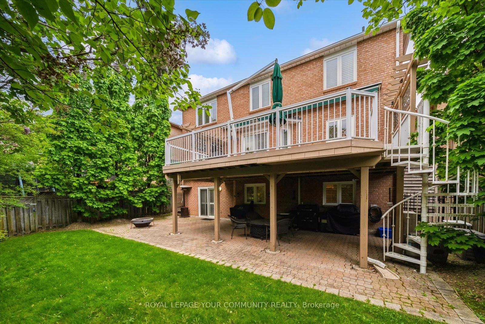 229 Franklin Avenue photo 33