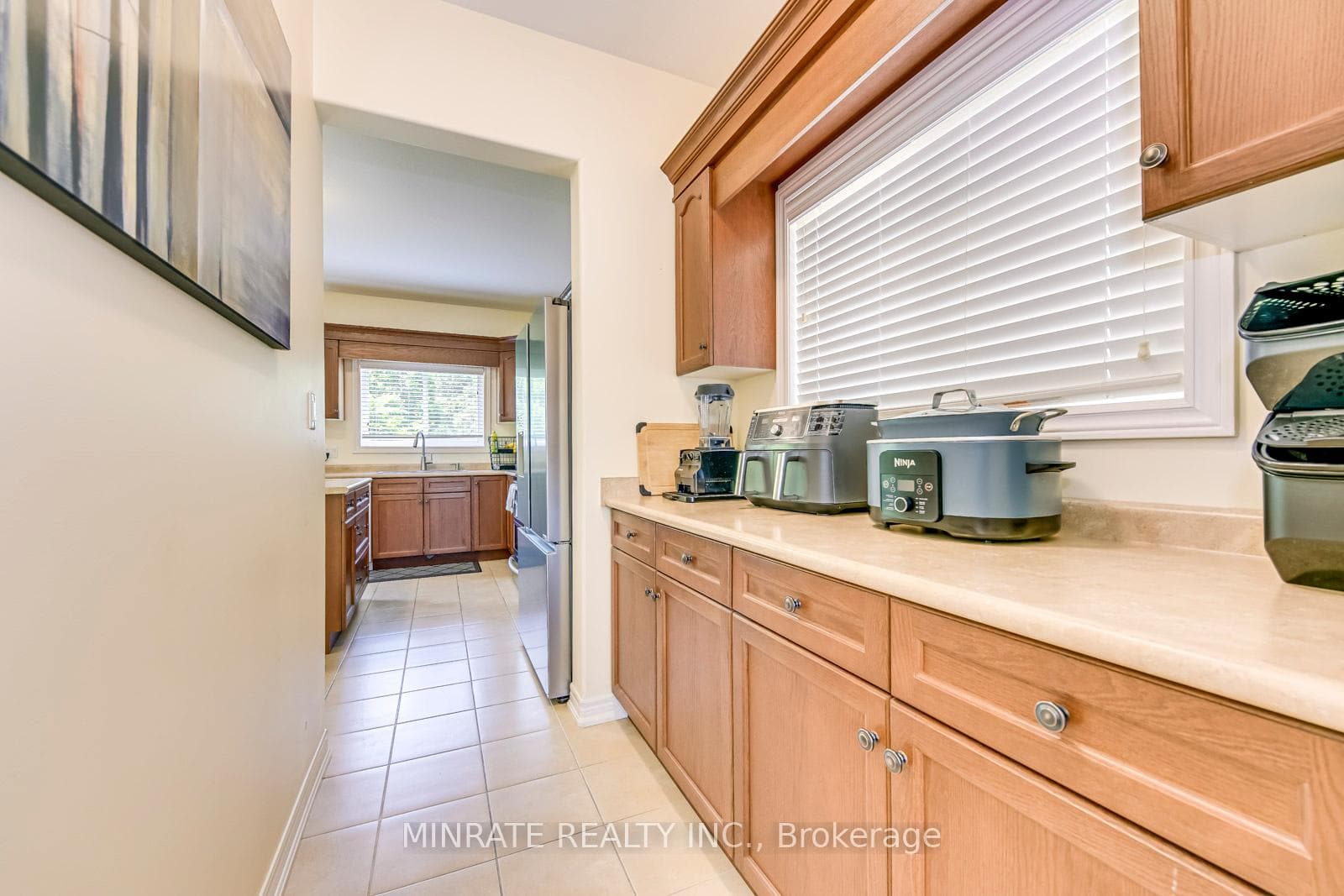 4040 Bush Crescent photo 7