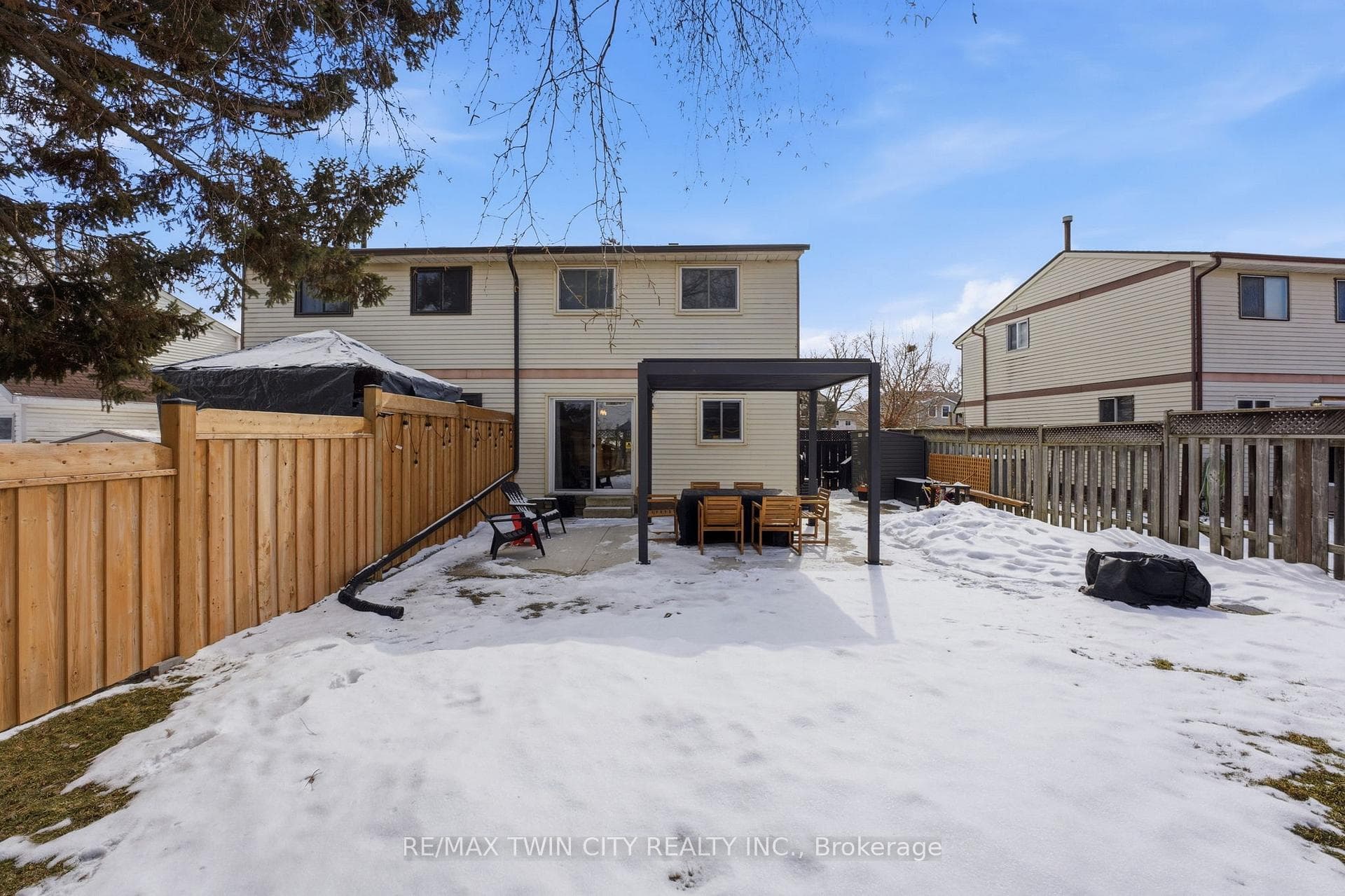 104 White Owl Crescent photo 40